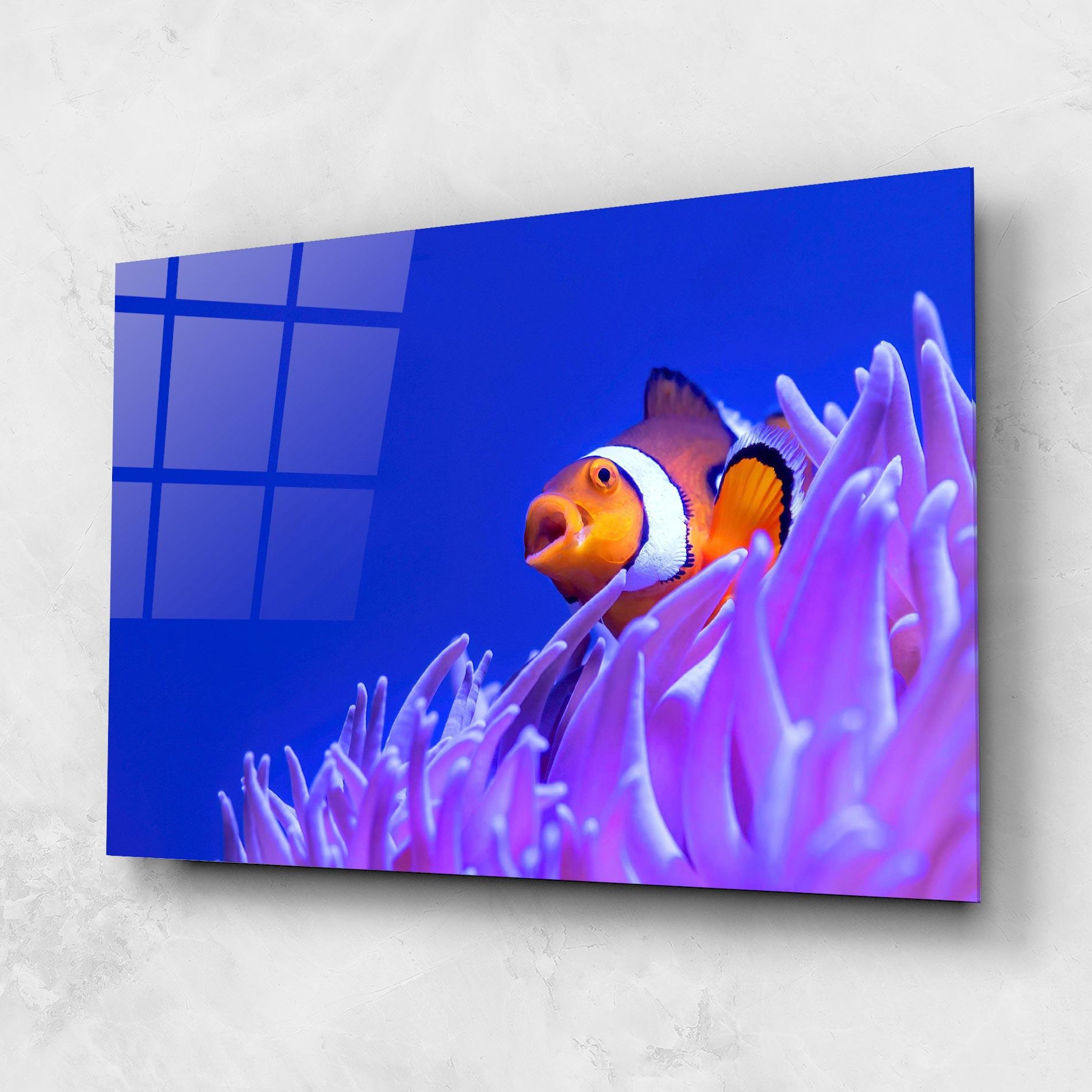 Стъклена картина Hungry Nemo mockup 1