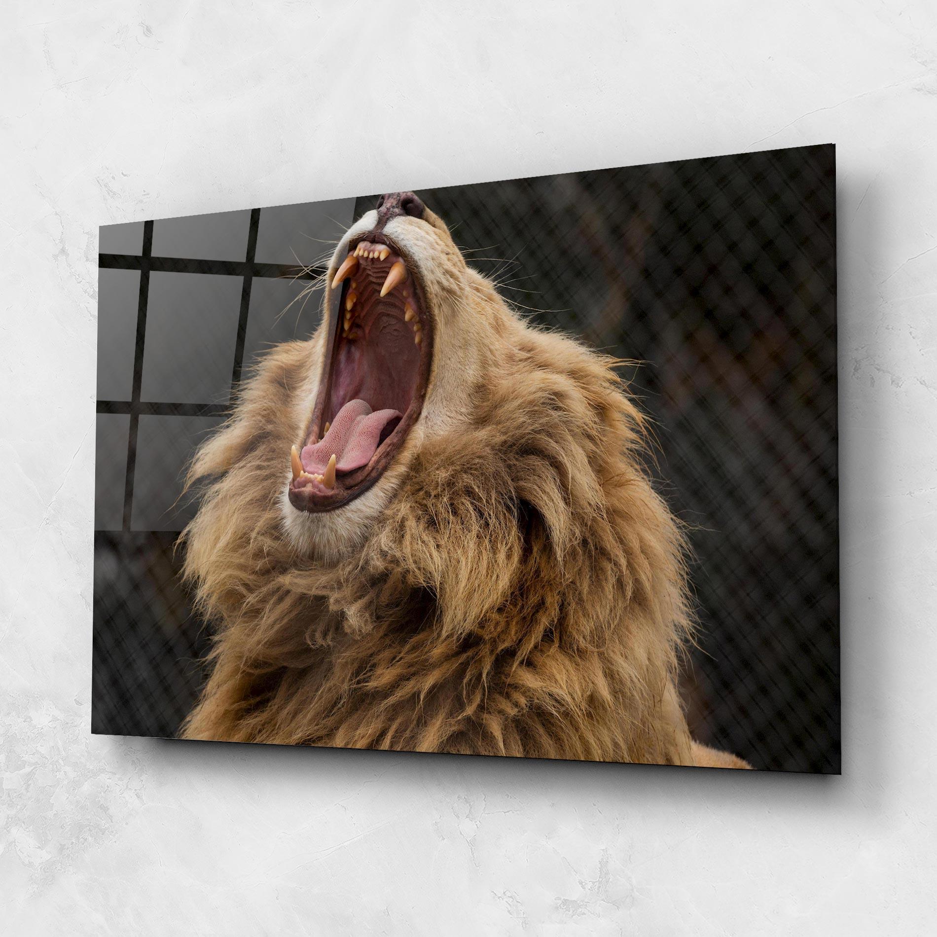 Стъклена картина Angry Lion mockup 1