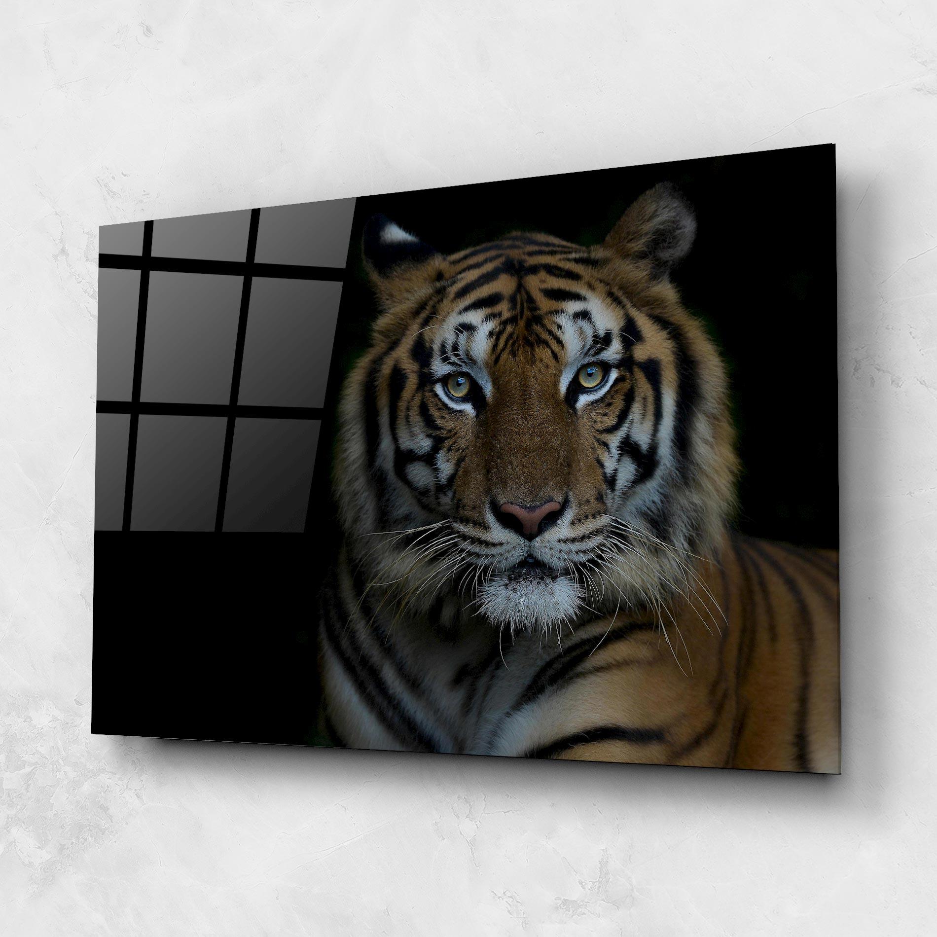 Стъклена картина Close Up Tiger mockup 1