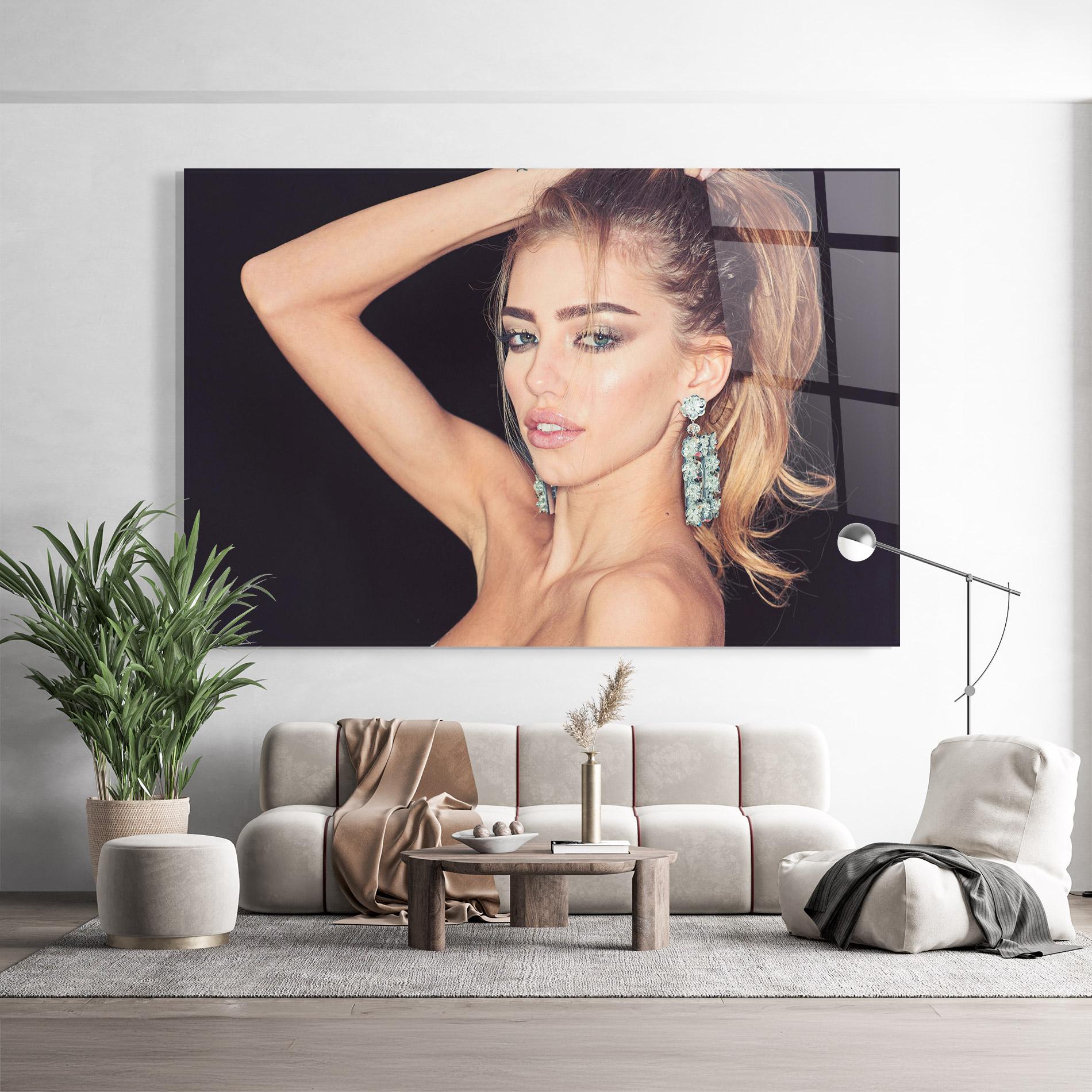 Стъклена картина Flower Earrings mockup 9