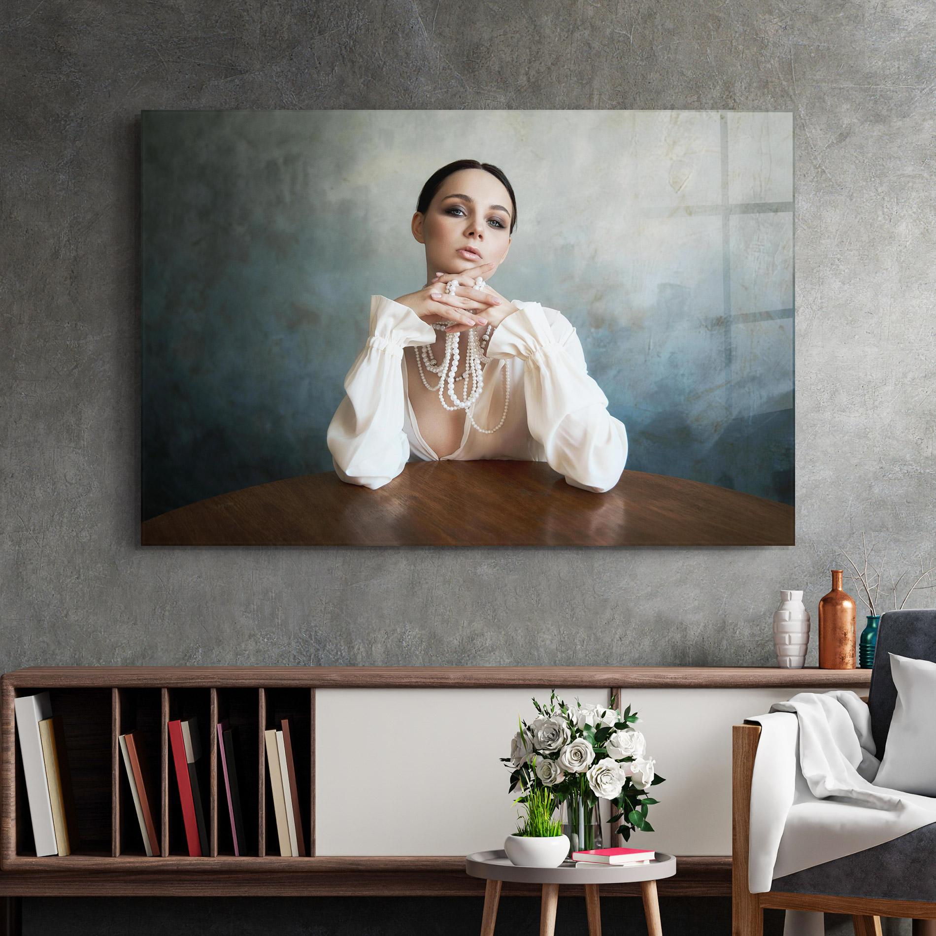Стъклена картина Girl White Pearls mockup 2