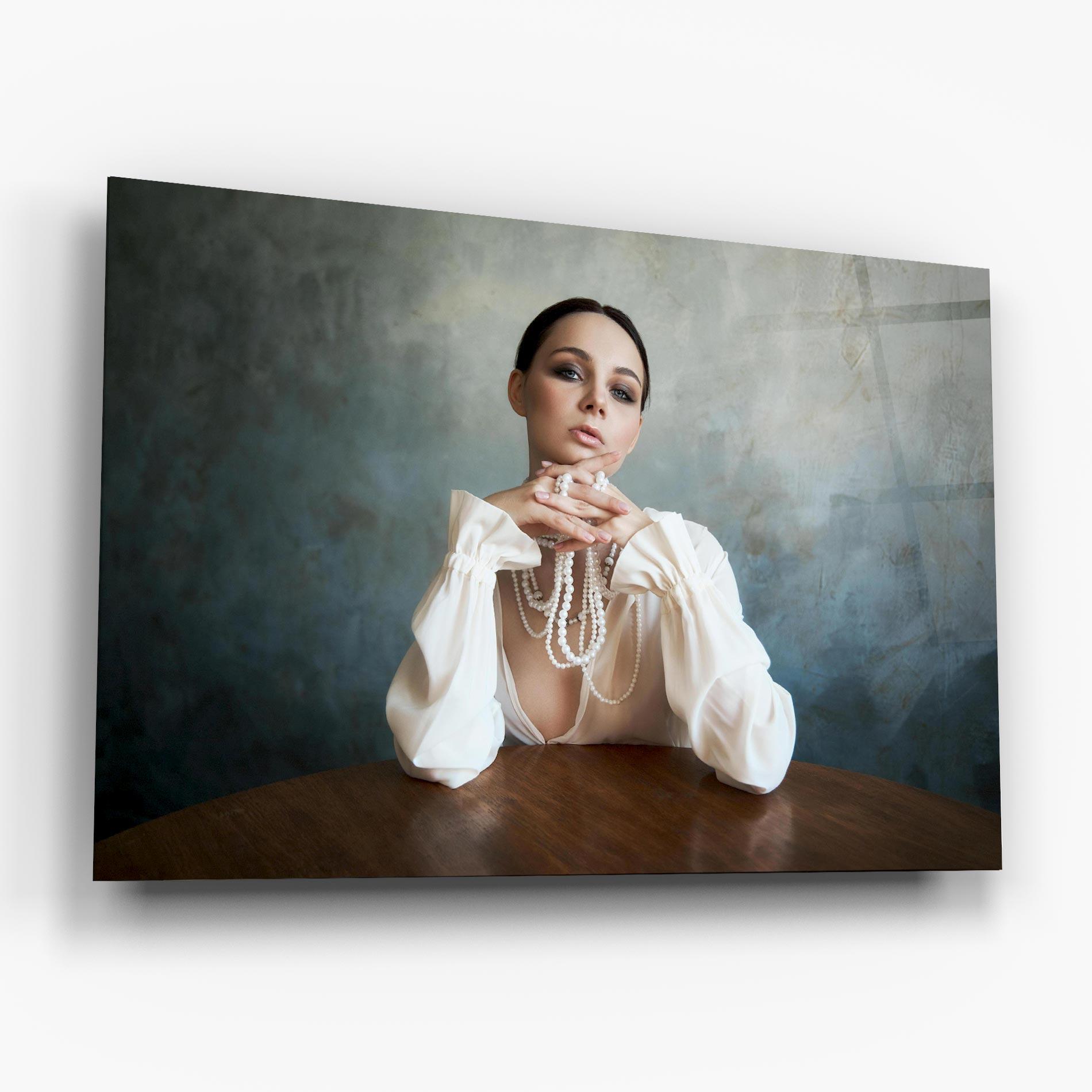 Стъклена картина Girl White Pearls mockup 6