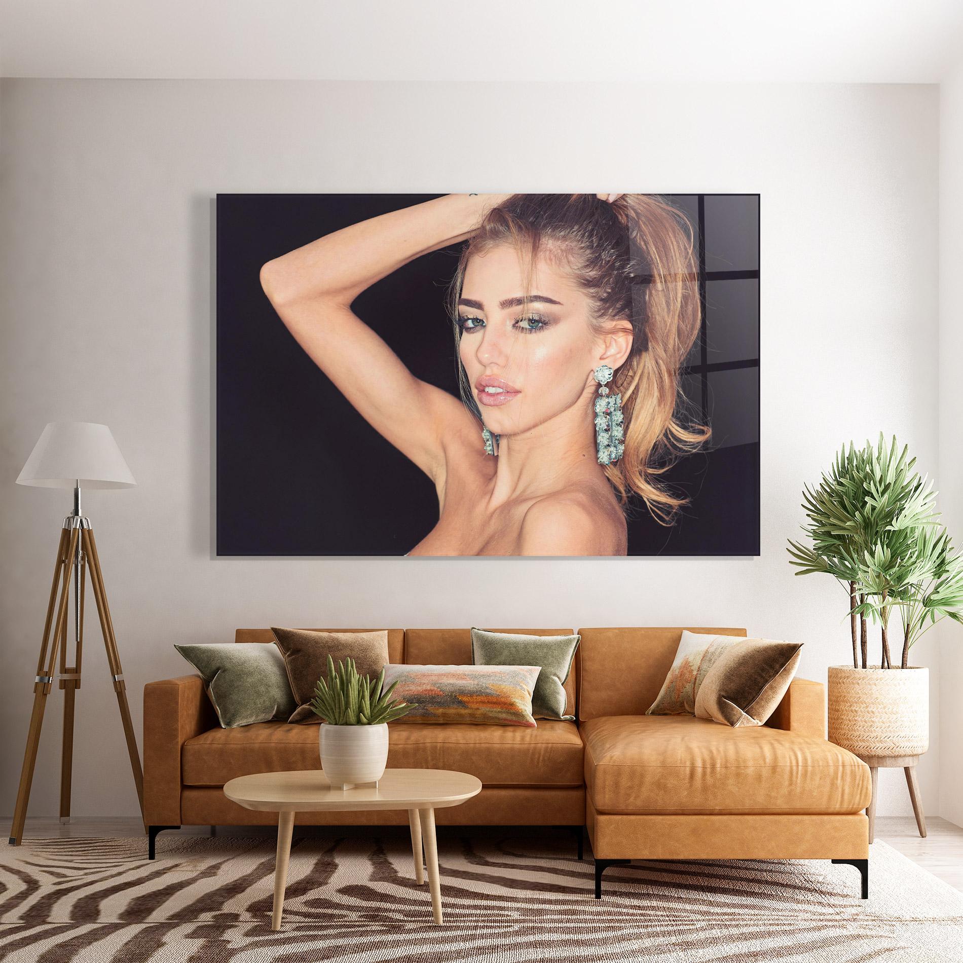 Стъклена картина Flower Earrings mockup 7