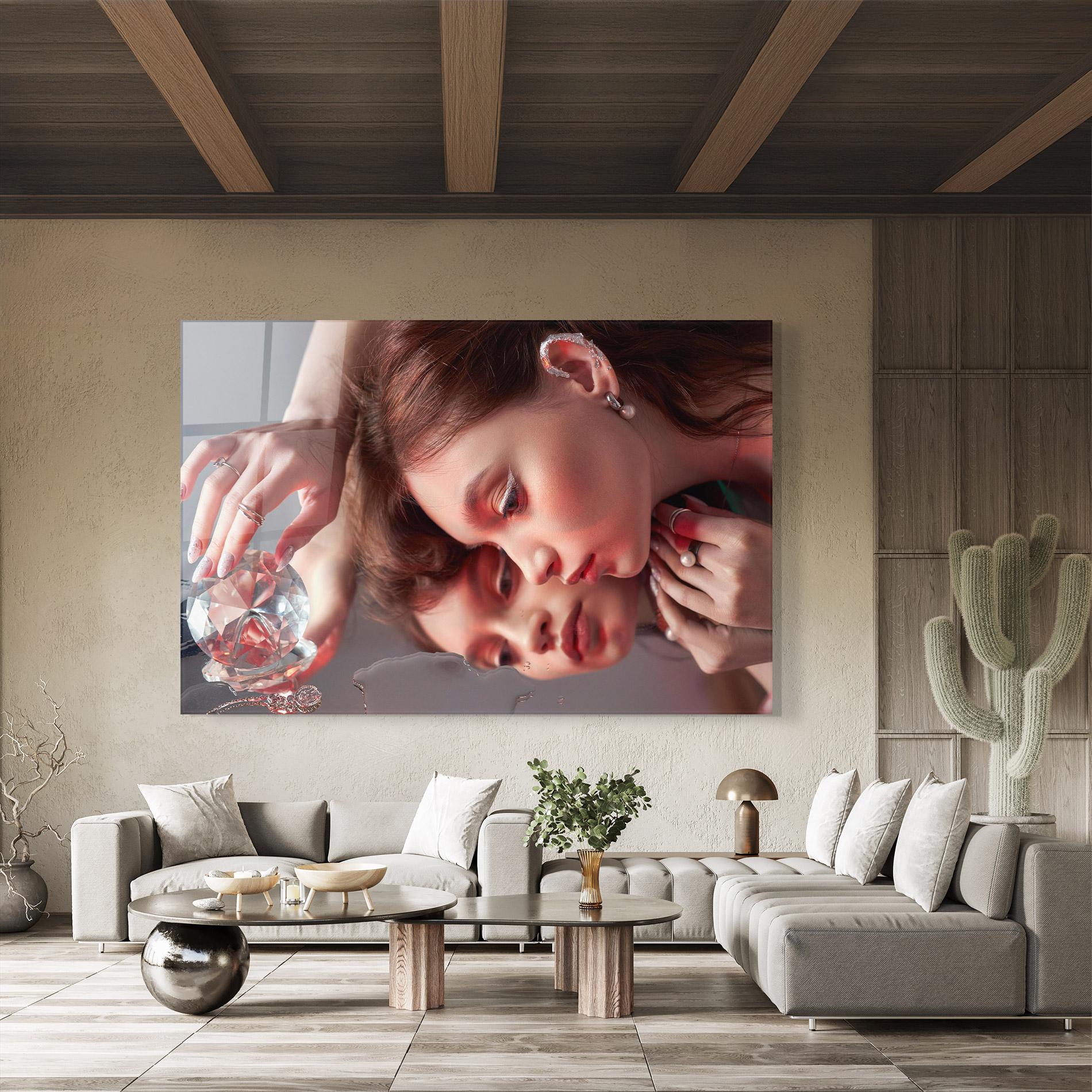 Стъклена картина Big Diamond Hand mockup 8