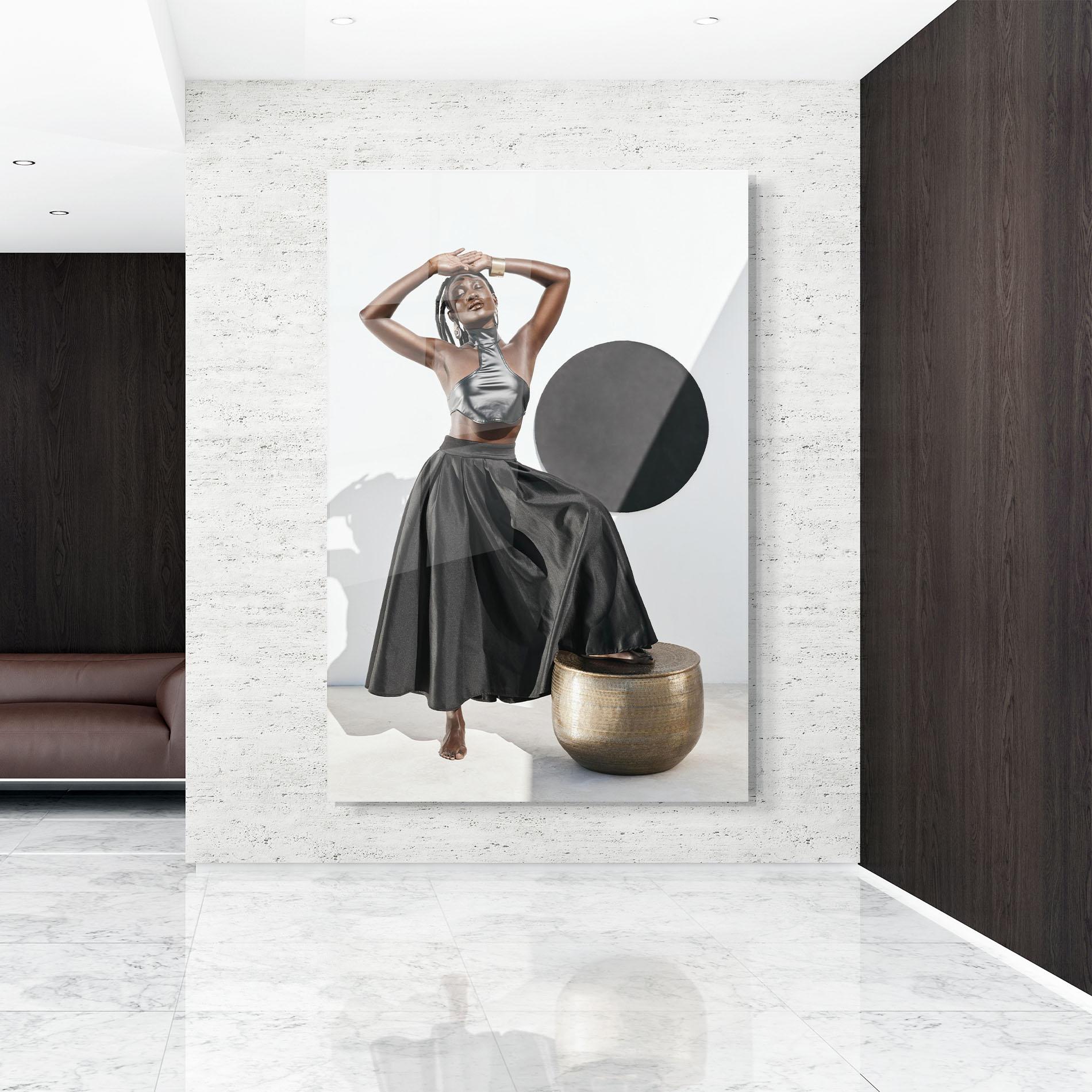 Стъклена картина Confidence Queen mockup 9