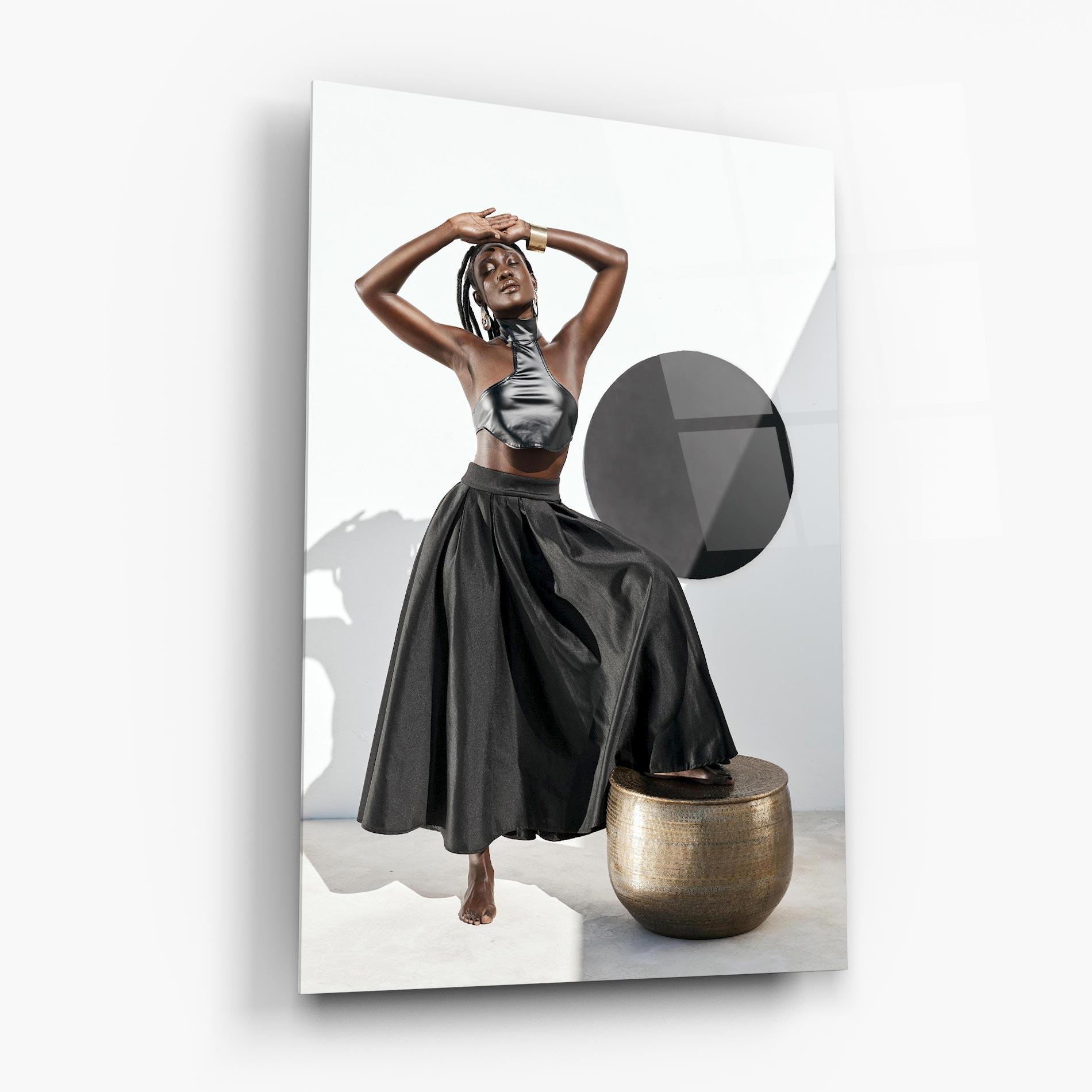 Стъклена картина Confidence Queen mockup 6