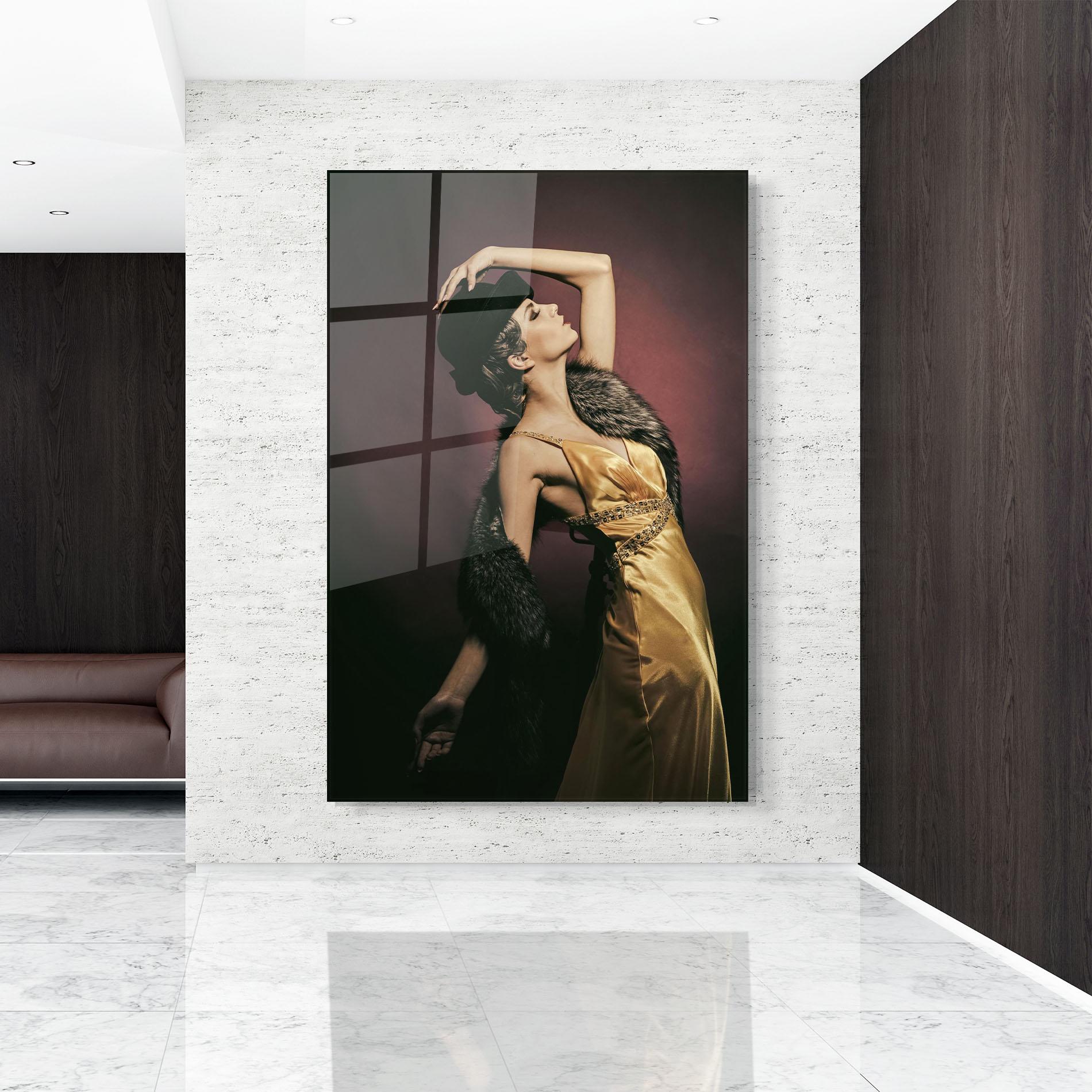 Стъклена картина Dancing Vintage Clothes mockup 9