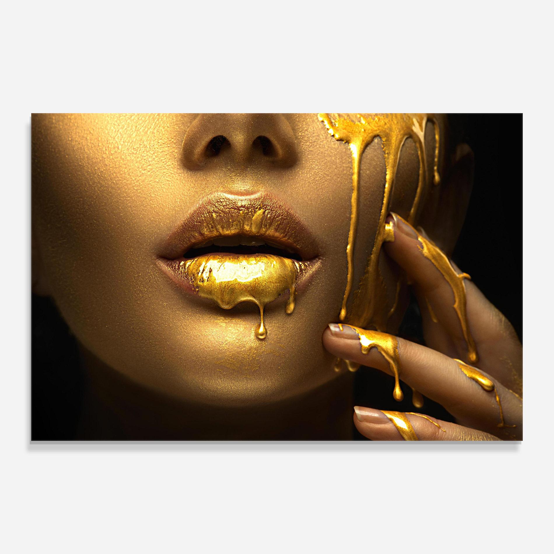Стъклена картина Golden Lips mockup 0