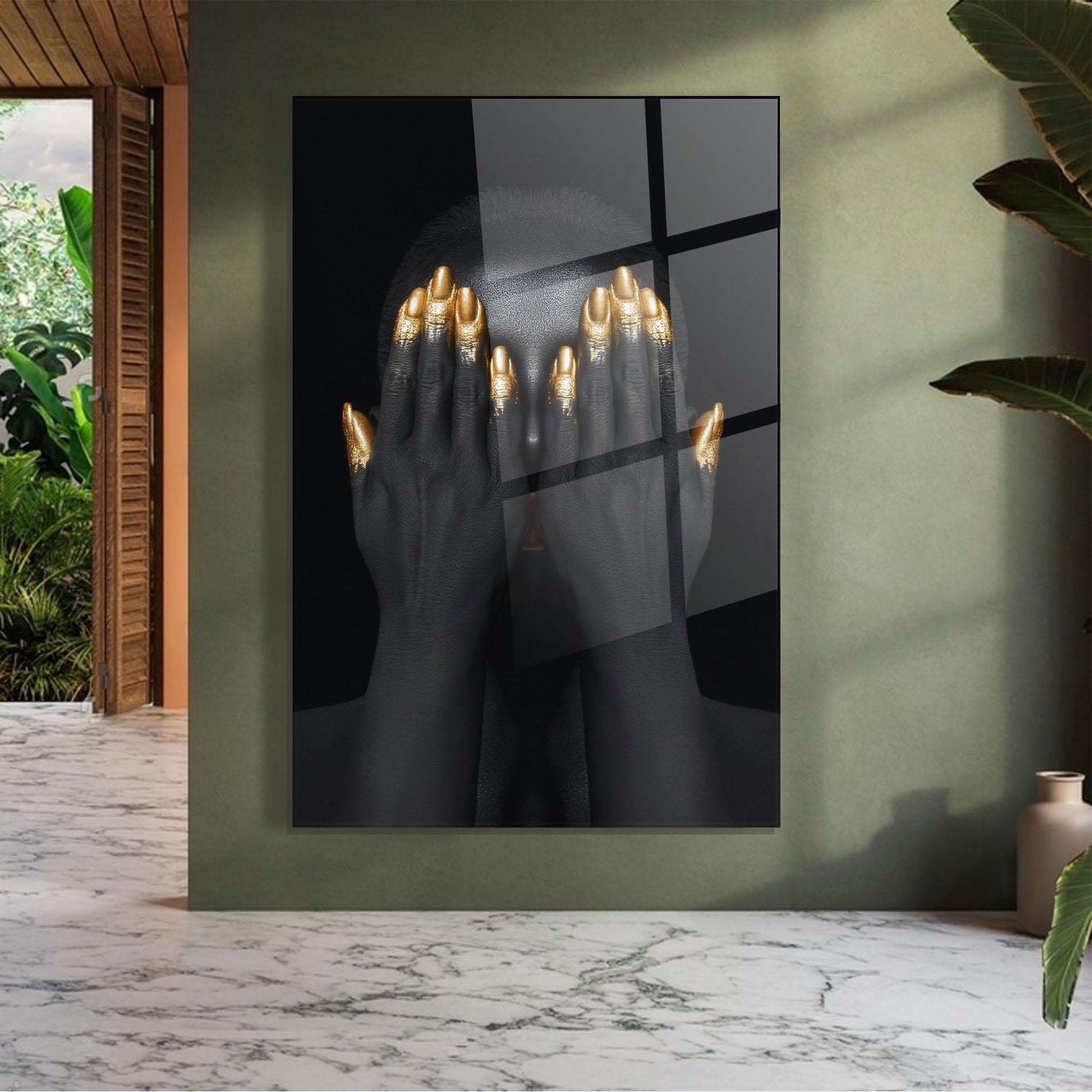 Стъклена картина Gold Fingertips Chain mockup 7