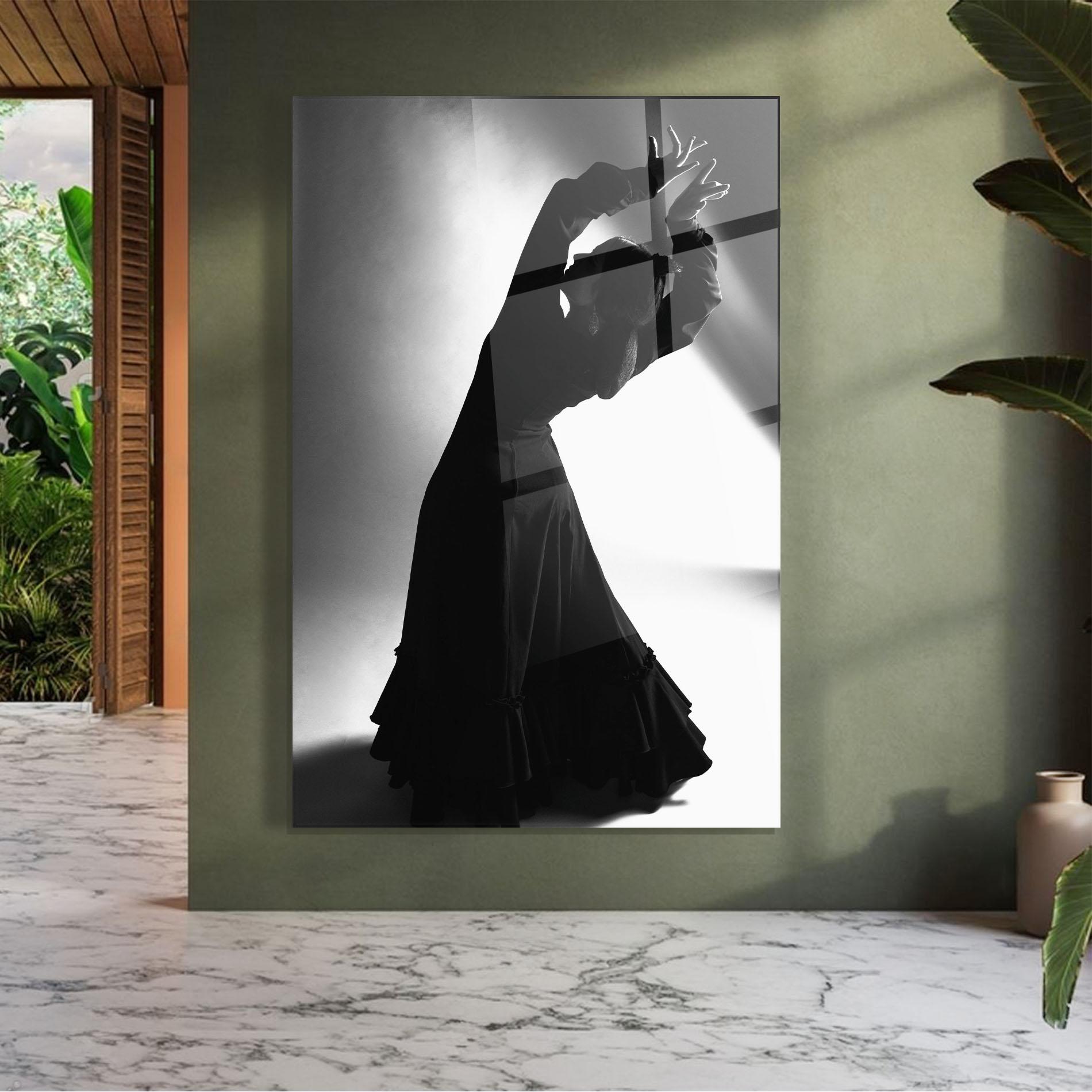 Стъклена картина Full Shot Dancer mockup 7