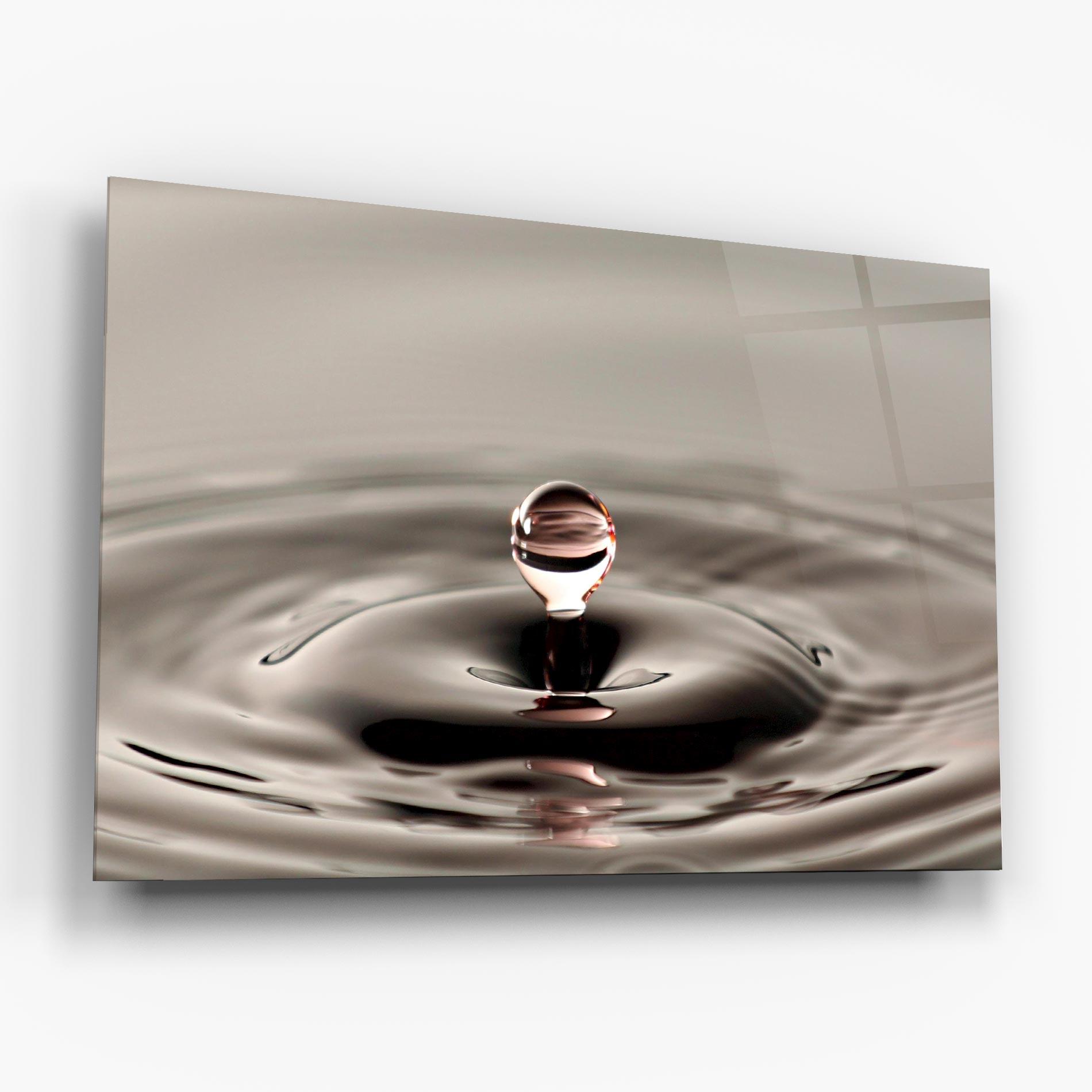 Стъклена картина Close Red Water Drop mockup 6