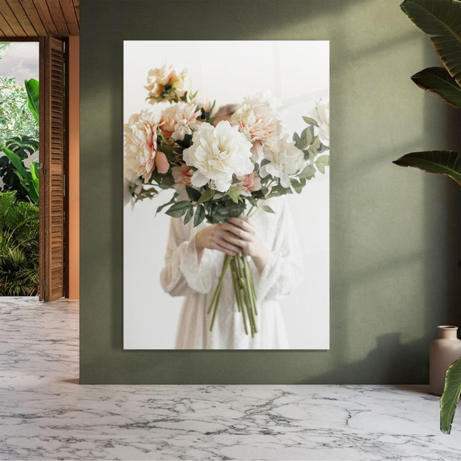Стъклена картина Bouquet Holding mockup 7