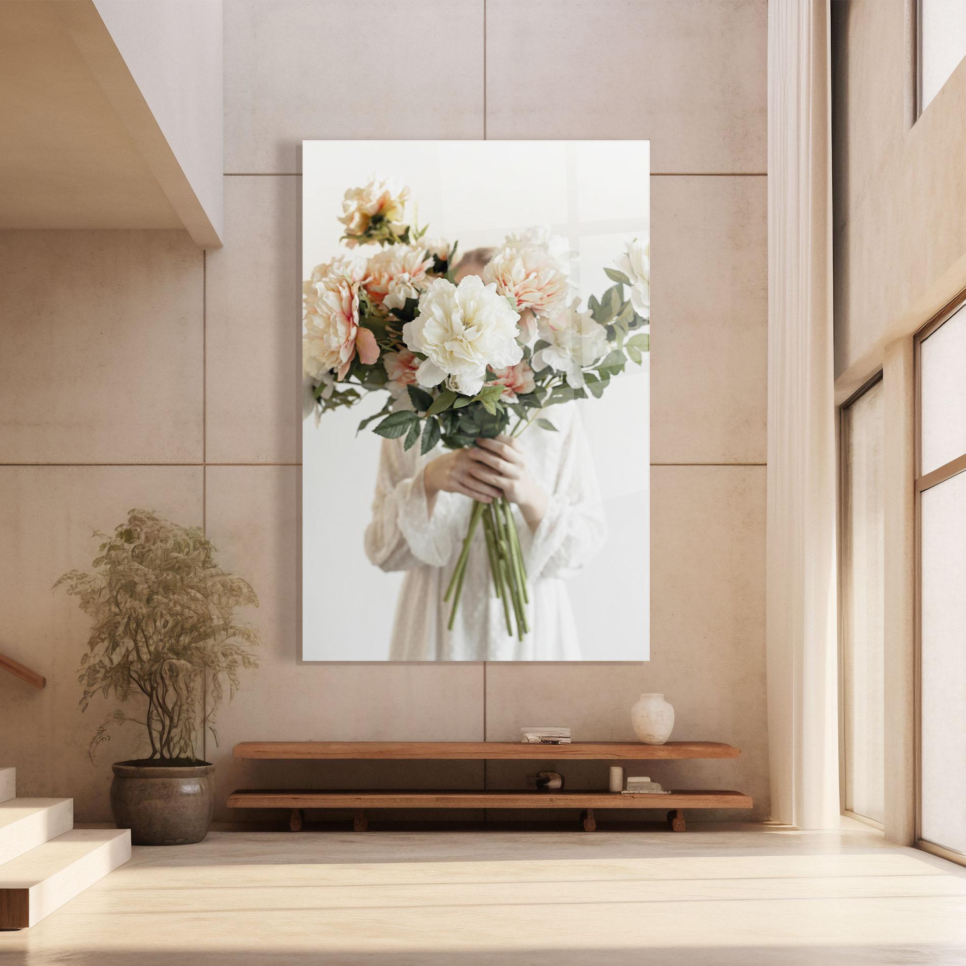 Стъклена картина Bouquet Holding mockup 8
