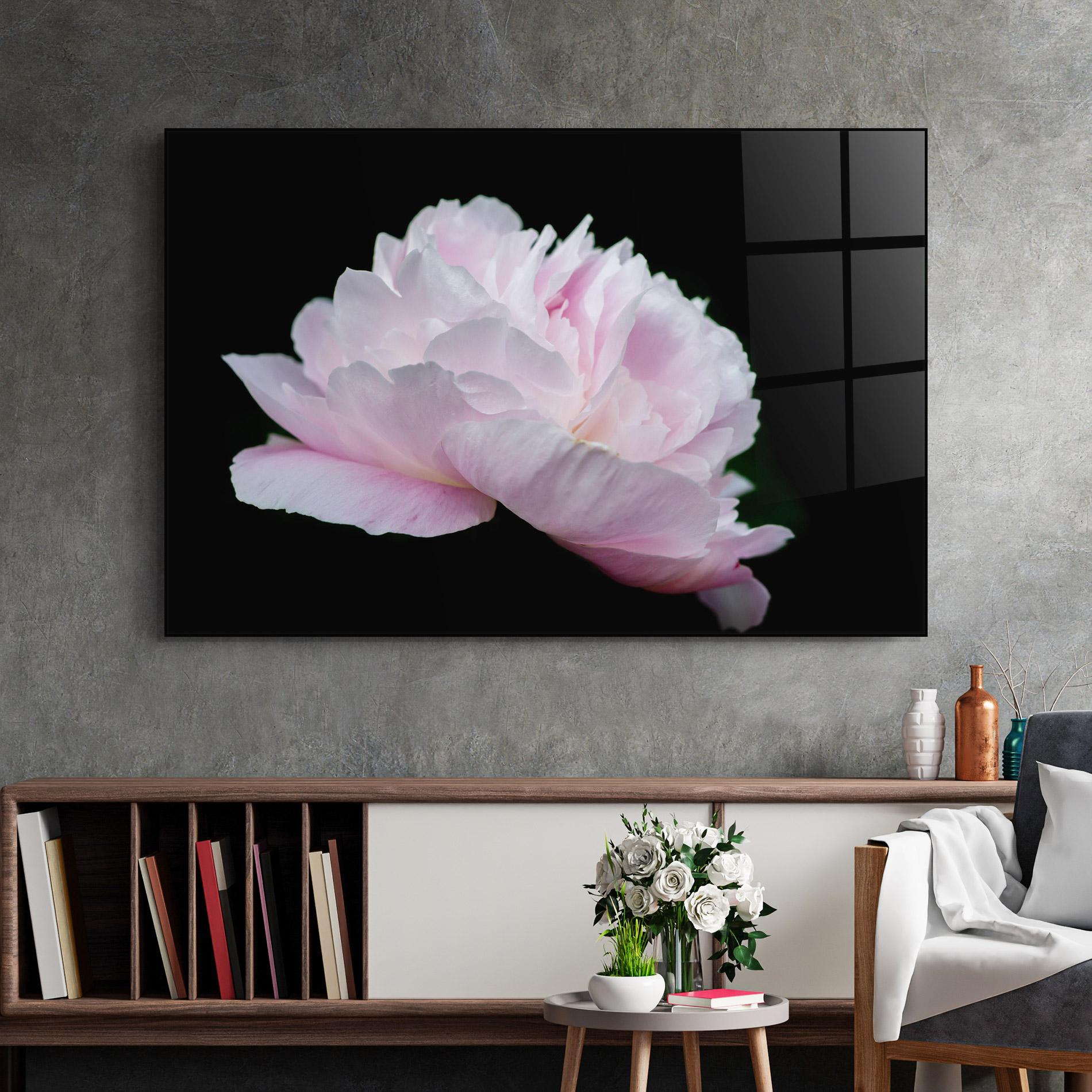 Стъклена картина Pastel Peony On Black mockup 2
