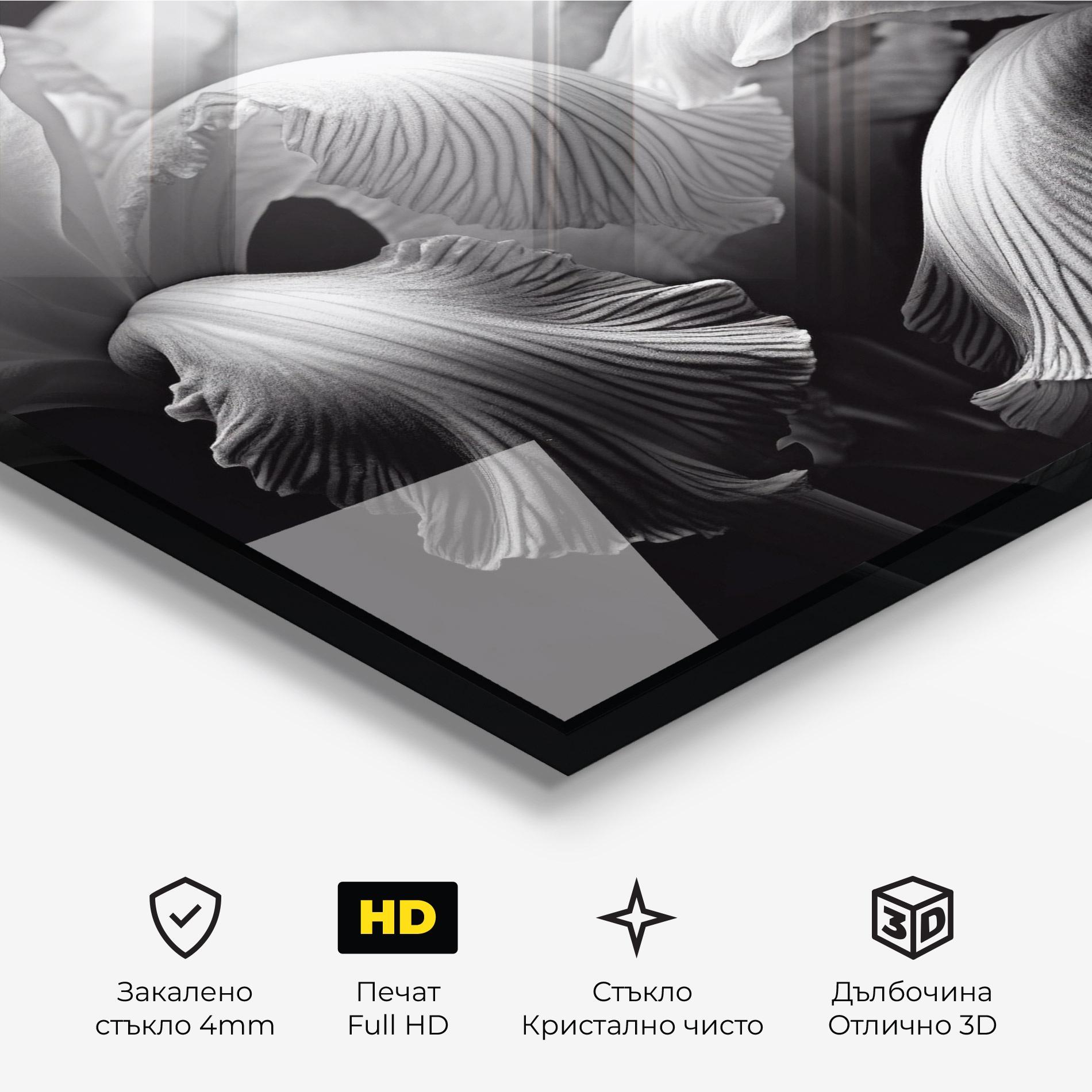 Стъклена картина Grey Iris mockup 3