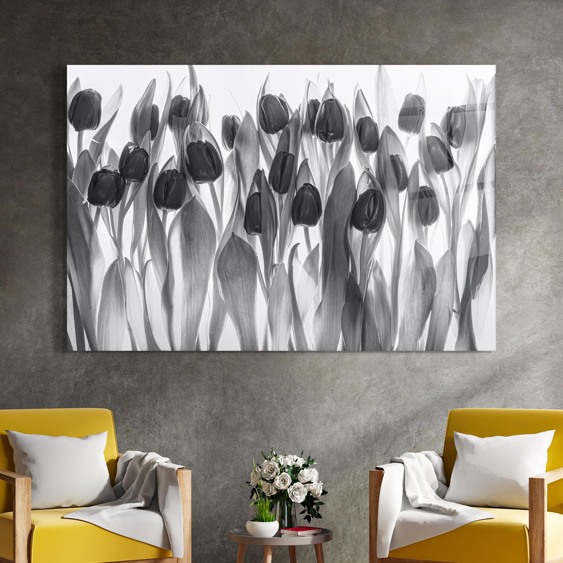 Стъклена картина Grey Tulips mockup 4