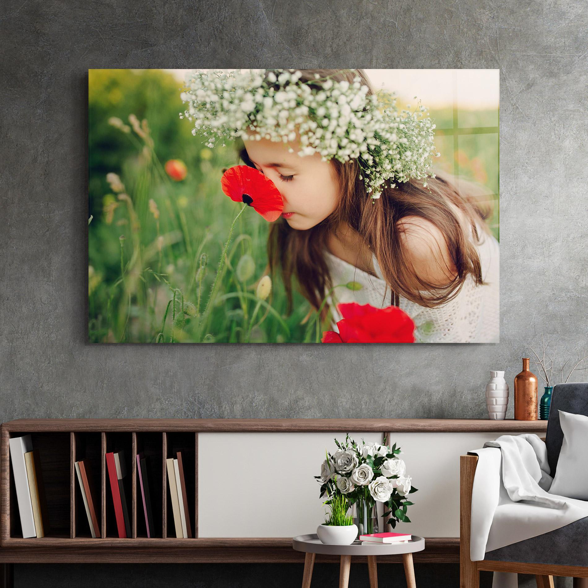 Стъклена картина Girl With Poppies mockup 2