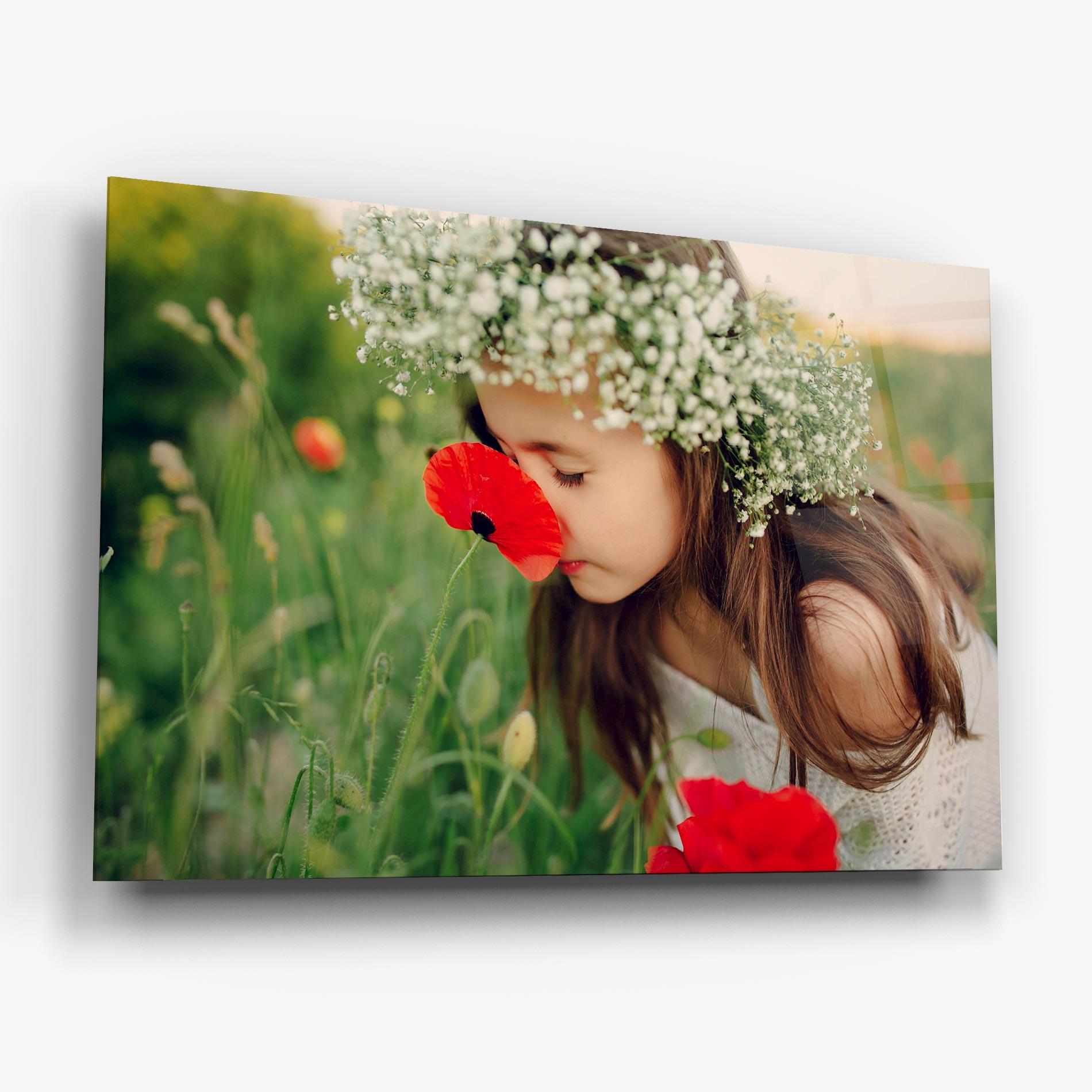 Стъклена картина Girl With Poppies mockup 6