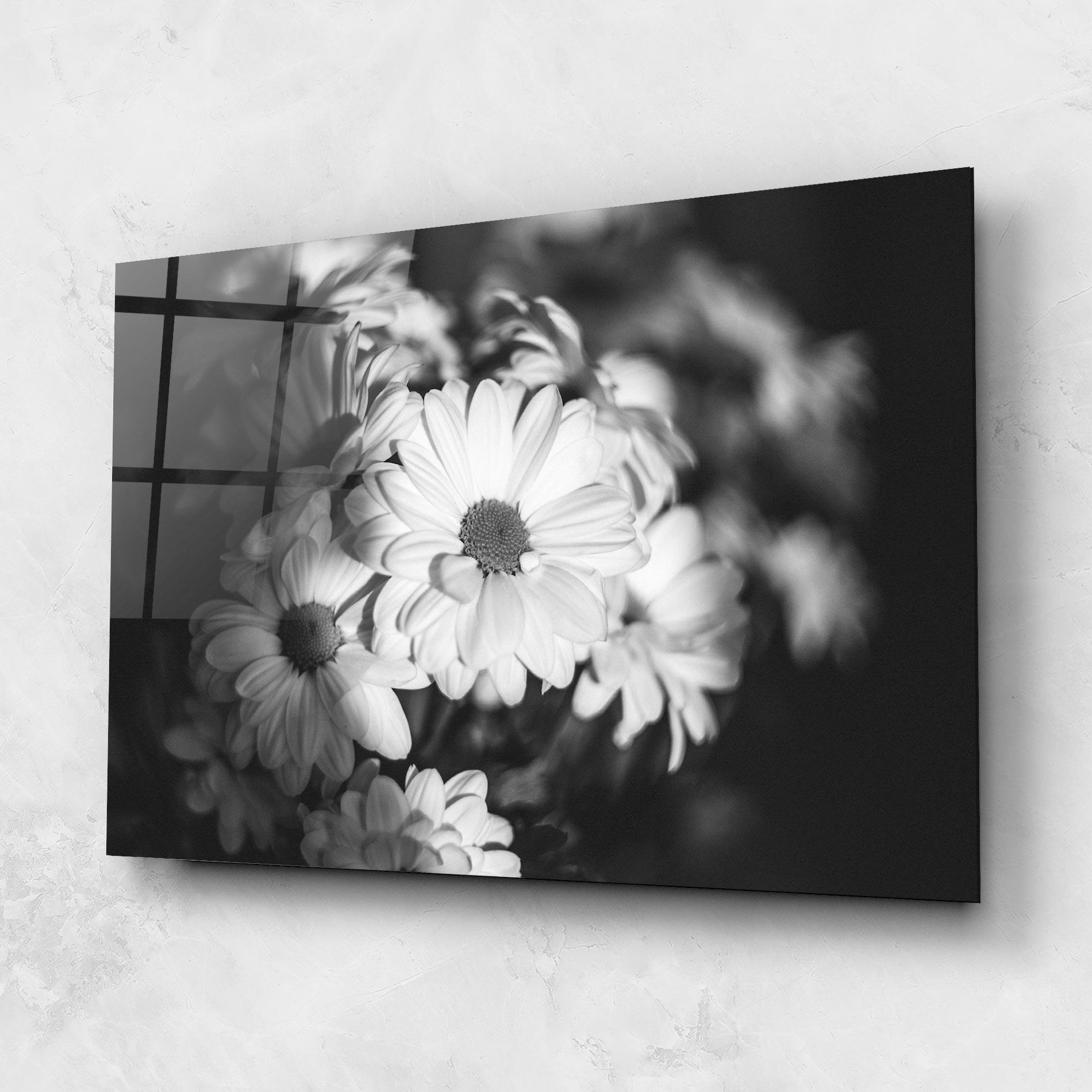 Стъклена картина Grey Daisy mockup 1