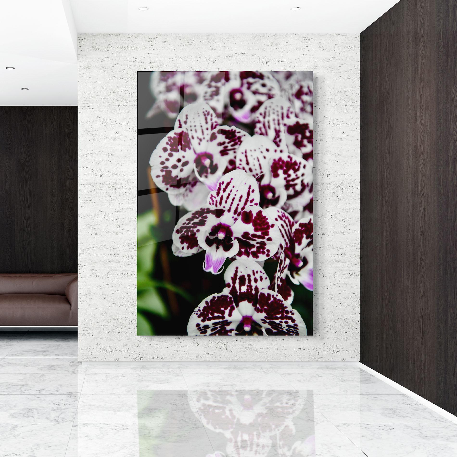 Стъклена картина Dark Purple Orchids mockup 9