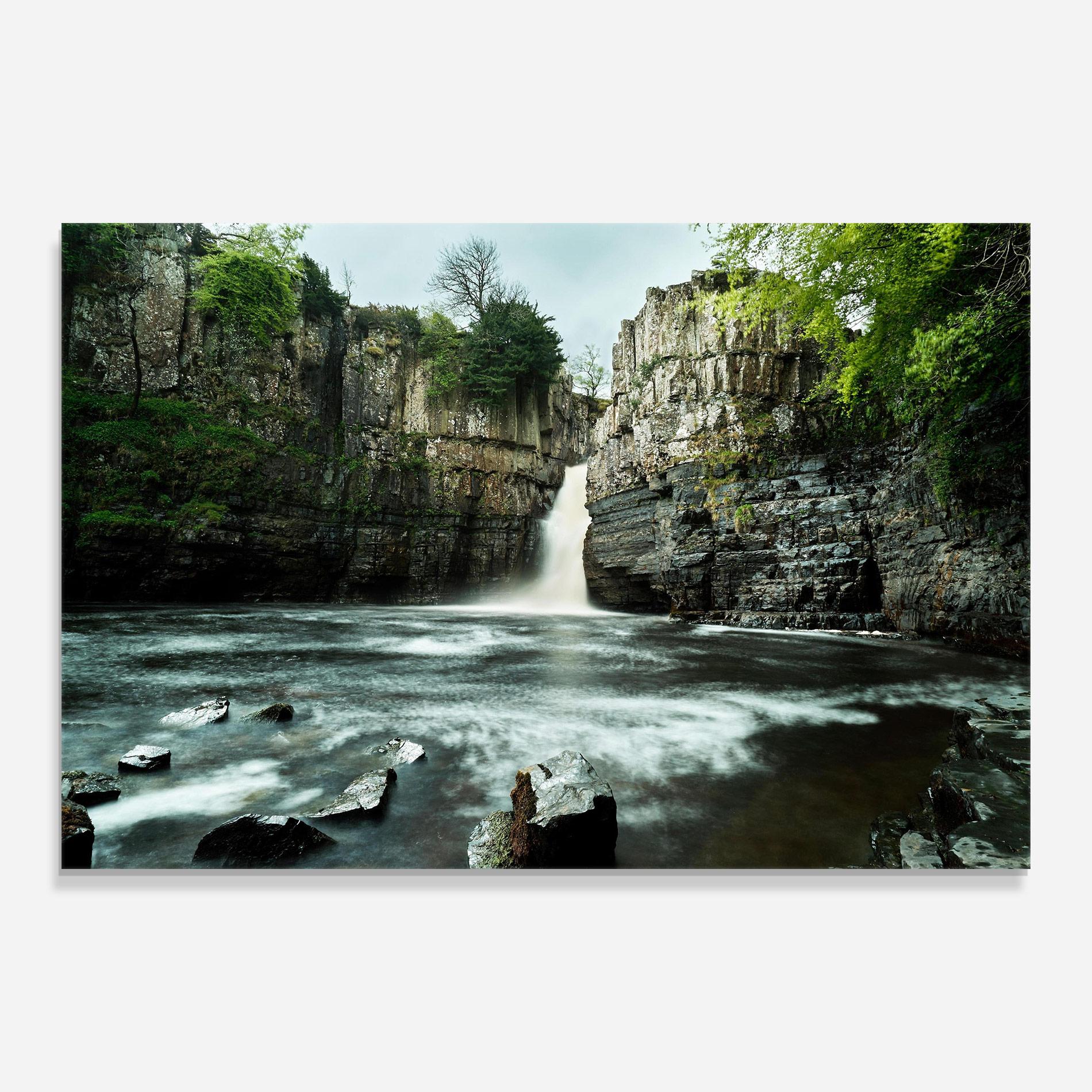 Стъклена картина Beautiful Water Falling mockup 0