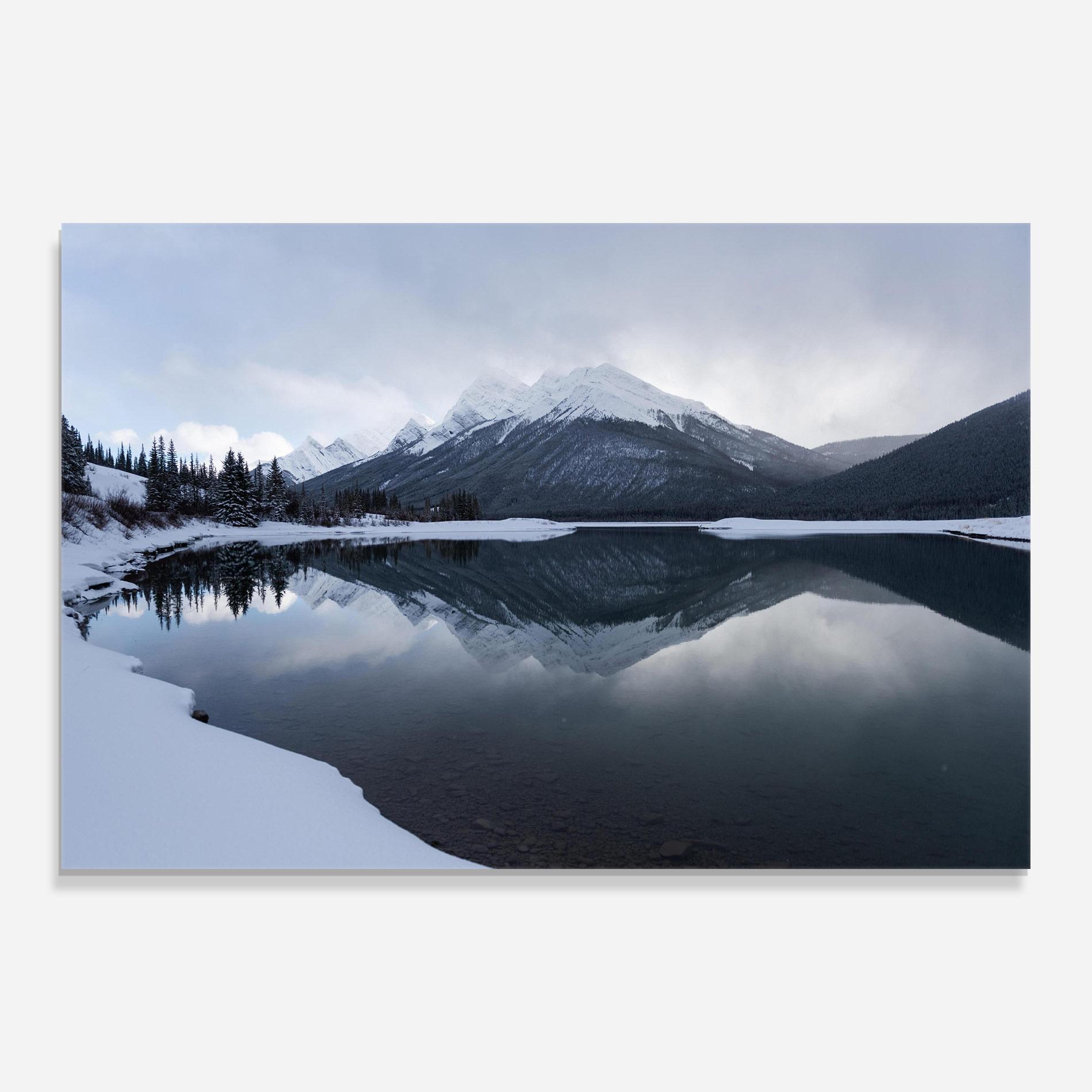 Стъклена картина Grey Lake mockup 0